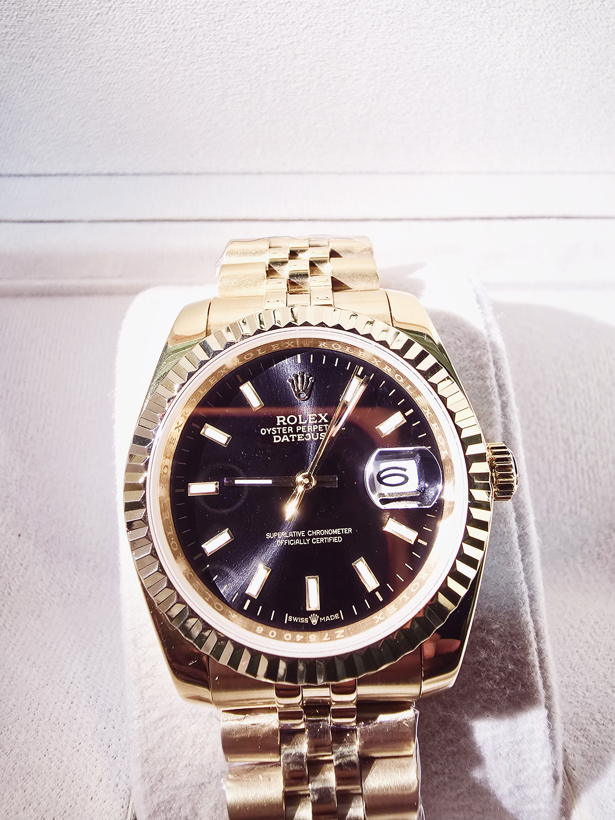 Datejust – Dourado com Mostrador Preto