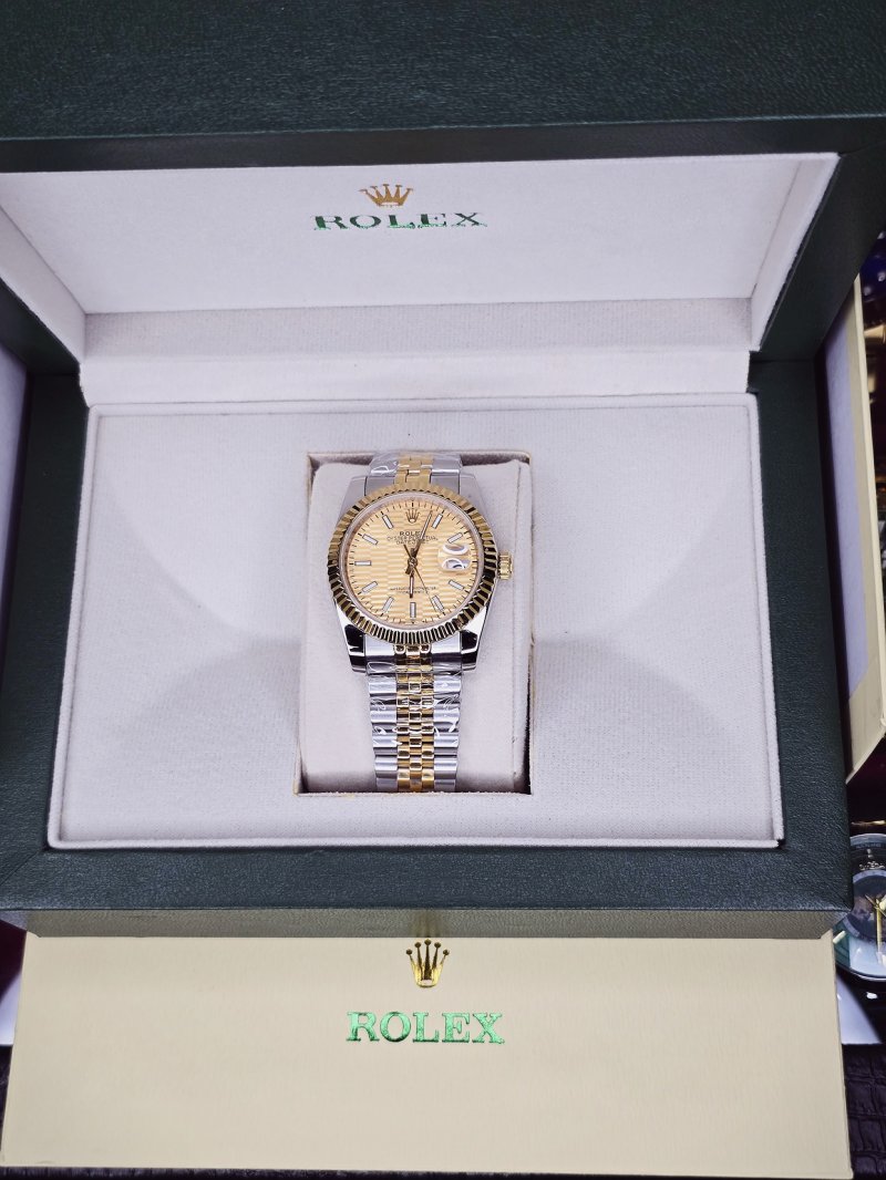Datejust – Bicolor com Mostrador Dourado Texturizado